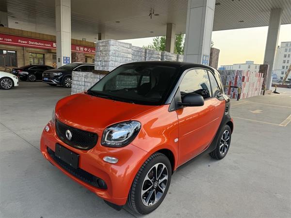 smart fortwo 2015款 1.0L 52千瓦硬顶激情版