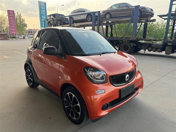 smart fortwo 2015款 1.0L 52千瓦硬顶激情版