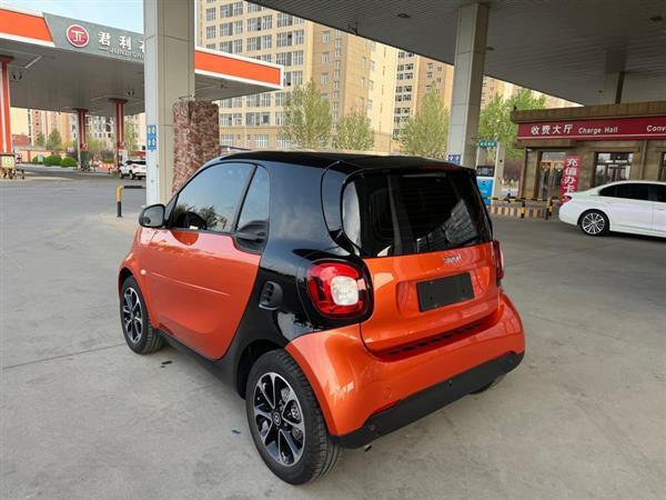smart fortwo 2015款 1.0L 52千瓦硬顶激情版