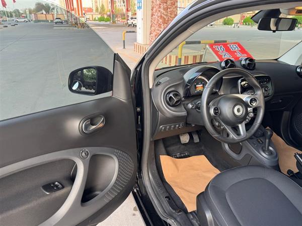 smart fortwo 2015款 1.0L 52千瓦硬顶激情版