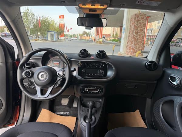 smart fortwo 2015款 1.0L 52千瓦硬顶激情版