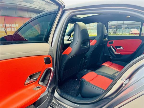 奔驰A级AMG(进口) 2024款 AMG A 35 4MATIC