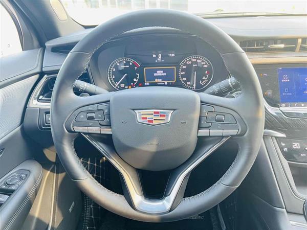 凯迪拉克XT6 2022款 2.0T 六座四驱豪华型