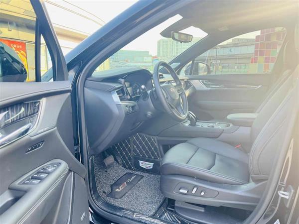 凯迪拉克XT6 2022款 2.0T 六座四驱豪华型