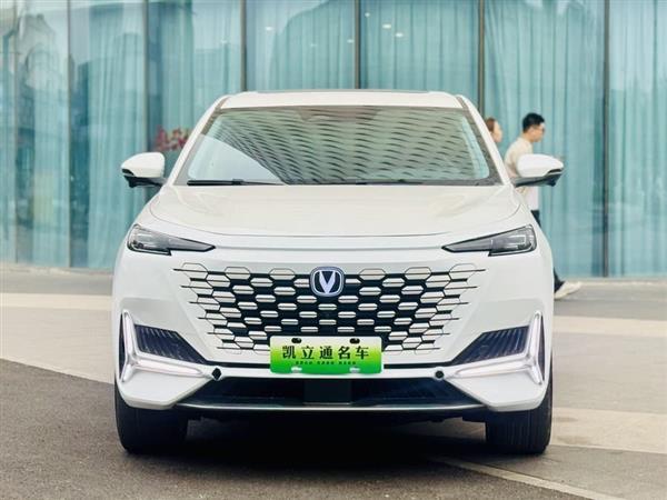 长安UNI-K 智电iDD 2022款 蓝鲸iDD 130km 1.5T 尊贵型