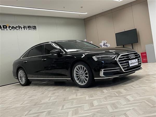 奥迪A8 2022款 A8L 50 TFSI quattro 舒适型典藏版