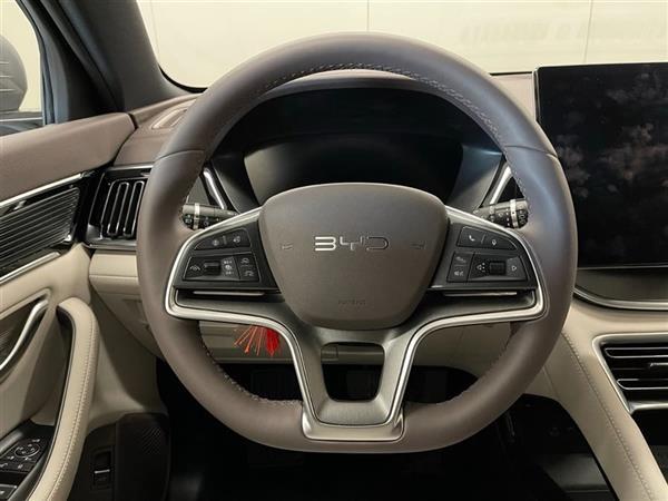 宋PLUS新能源 2025款 DM-i 160KM 旗舰型