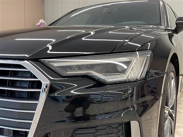 奥迪A6L 2020款 45 TFSI quattro 臻选动感型