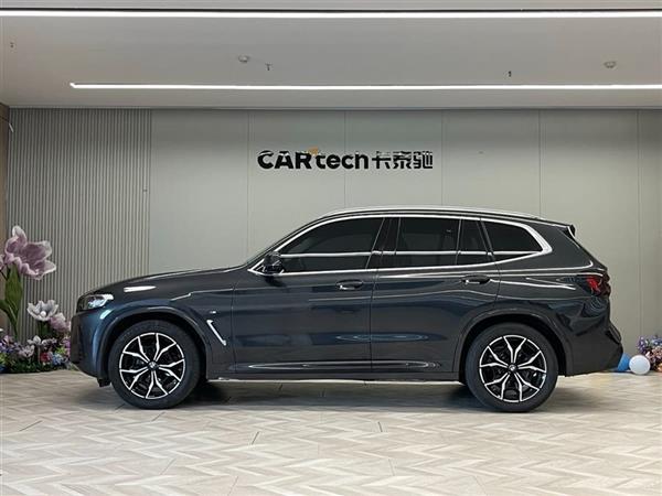 宝马X3 2022款 改款 xDrive25i M运动套装