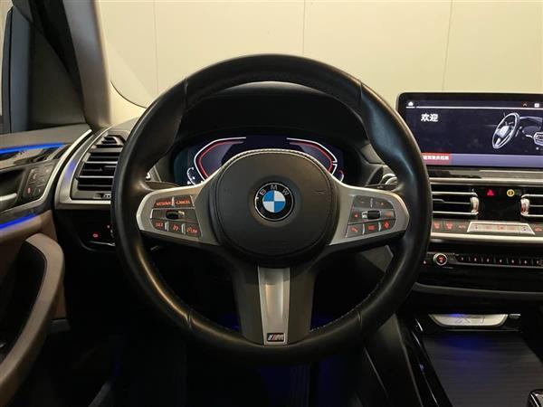 宝马X3 2022款 改款 xDrive25i M运动套装