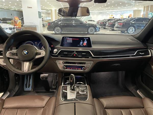 宝马7系 2018款 730Li 领先型 M运动套装