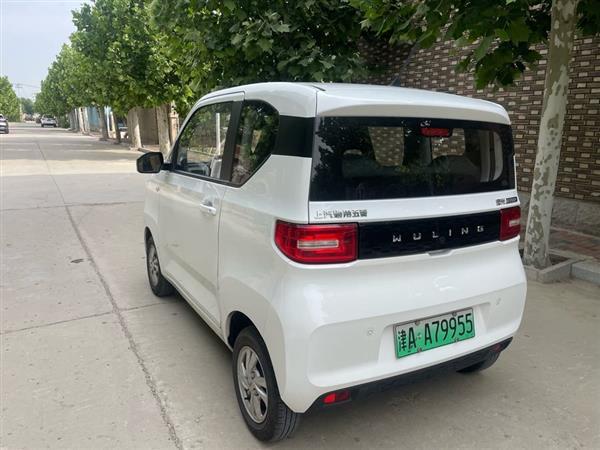 宏光MINIEV 2022款 自在款 三元锂