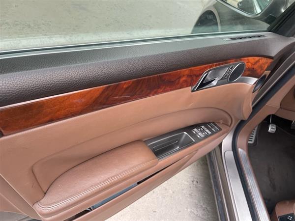 辉腾 2012款 3.0L 行政型