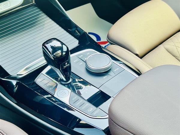 宝马X3 2022款 改款 xDrive25i M运动套装