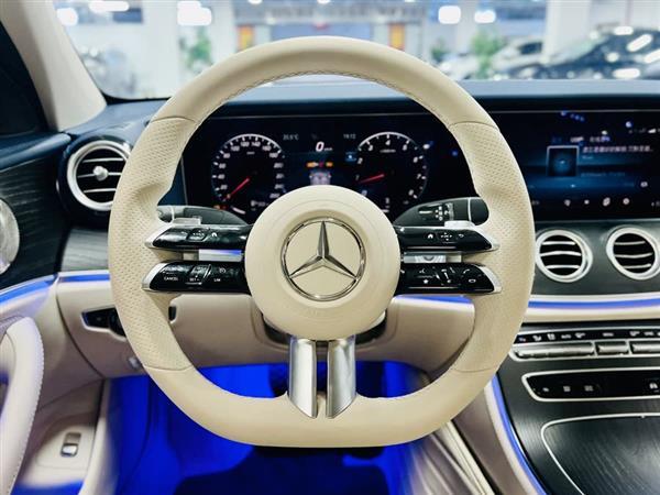奔驰E级 2022款 改款 E 300 L 运动豪华型