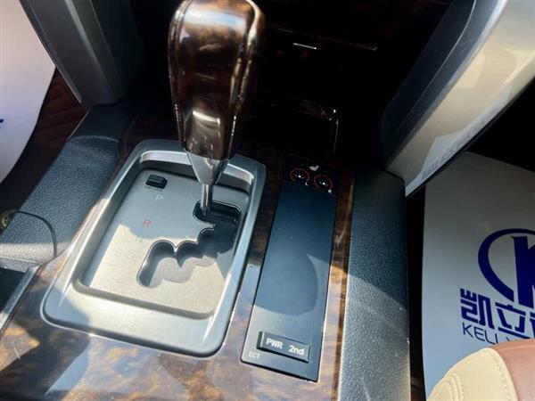 兰德酷路泽(进口) 2015款 4.0L V6 中东低配版