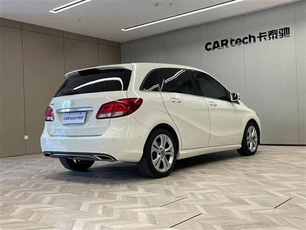 奔驰B级 2019款 B 200 动感型