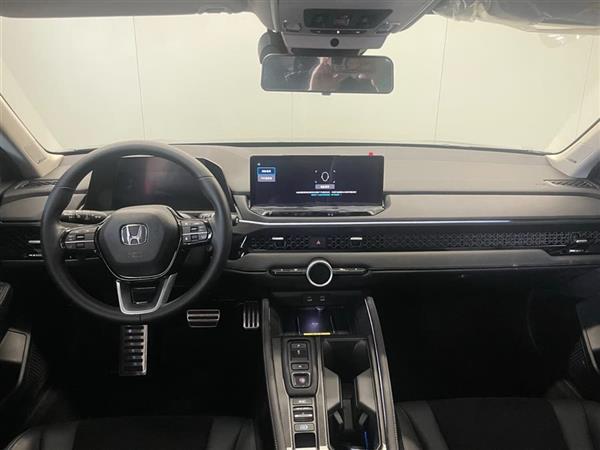雅阁新能源 2023款 2.0L e:PHEV 旗舰版