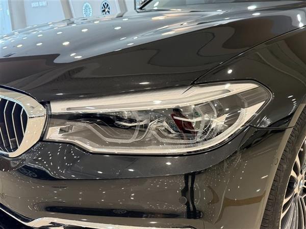 宝马5系 2019款 530Li 尊享型 豪华套装