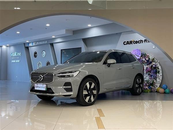 沃尔沃XC60插电式混动 2024款 T8 插电混动 长续航四驱智远豪华版