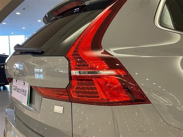 沃尔沃XC60插电式混动 2024款 T8 插电混动 长续航四驱智远豪华版