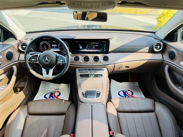 奔驰E级 2020款 E 260 L