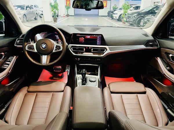 宝马3系 2021款 改款二 330Li xDrive M运动曜夜套装