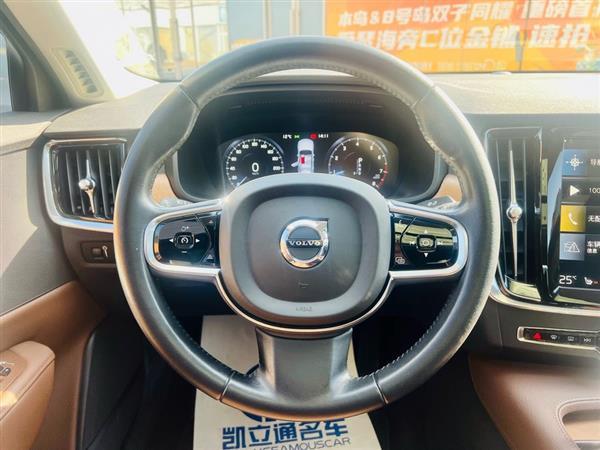 沃尔沃S90 2020款 T5 智逸豪华版