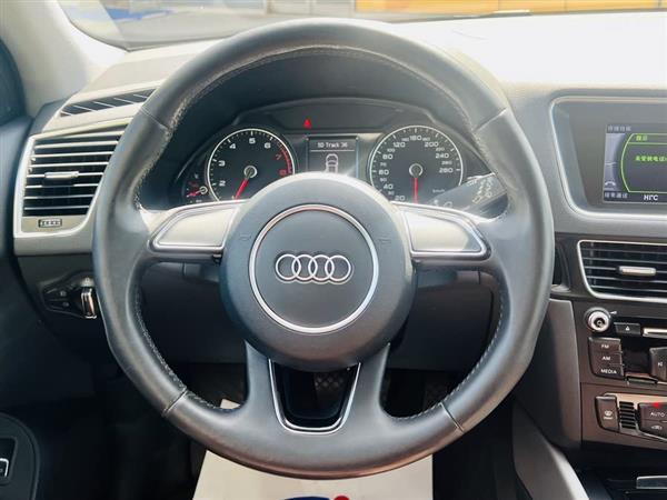奥迪Q5 2015款 40 TFSI 进取型