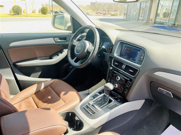 奥迪Q5 2015款 40 TFSI 进取型
