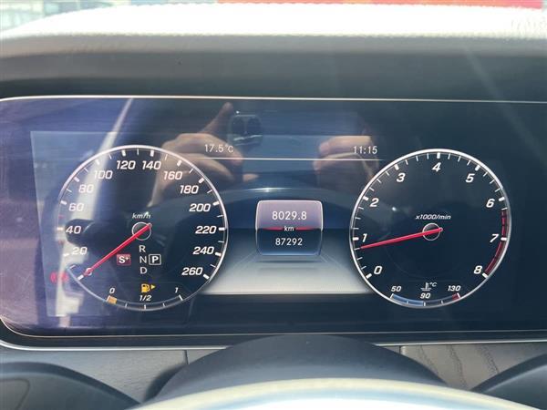 奔驰E级 2016款 E 200 L 运动型