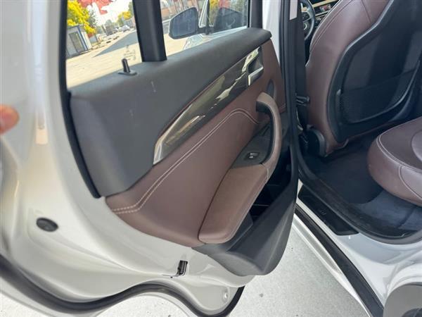 宝马X1 2019款 xDrive20Li 尊享型