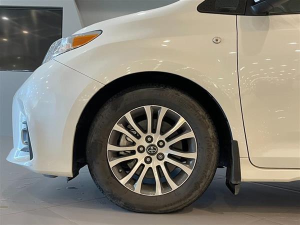 SIENNA 2015款 3.5L 两驱LE