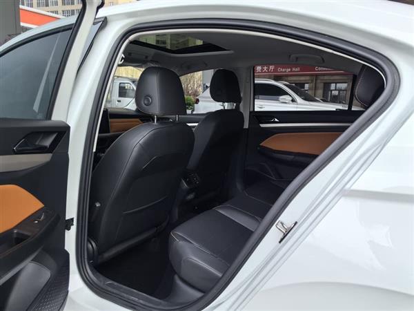 宝来 2023款 200TSI DSG悦行版