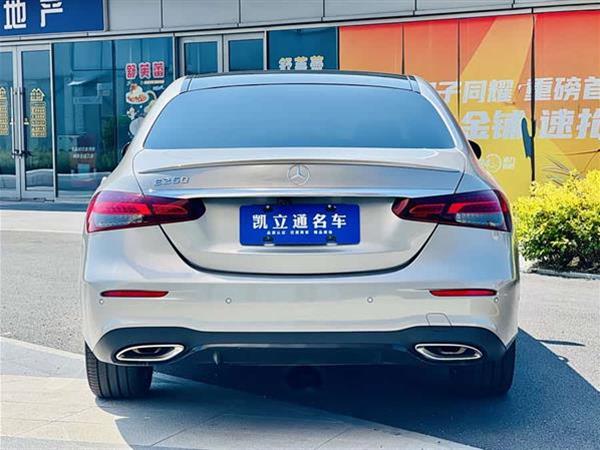 奔驰E级(进口) 2021款 E 260 时尚型运动版