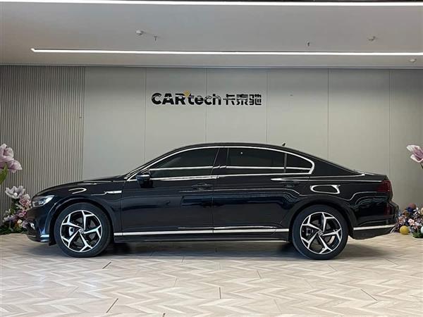 迈腾 2023款 200万辆纪念版 330TSI DSG豪华型