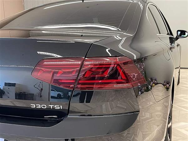 迈腾 2023款 200万辆纪念版 330TSI DSG豪华型