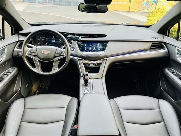 凯迪拉克XT5 2021款 2.0T 两驱豪华型