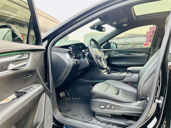 凯迪拉克XT5 2021款 2.0T 两驱豪华型