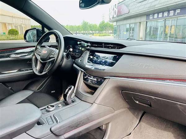 凯迪拉克XT5 2021款 2.0T 两驱豪华型