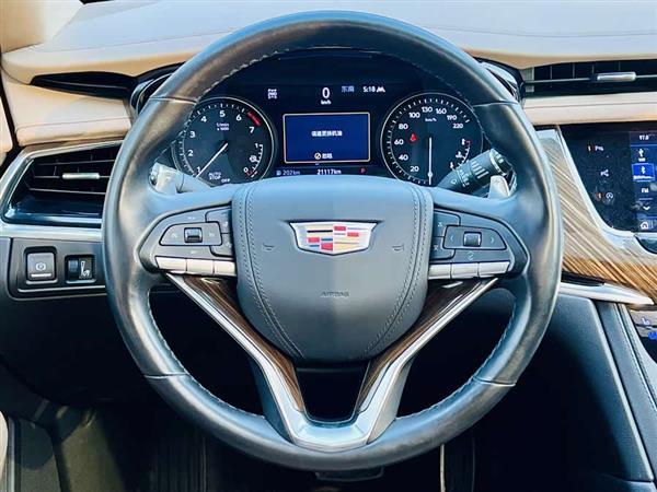 凯迪拉克XT6 2021款 2.0T 六座四驱铂金型
