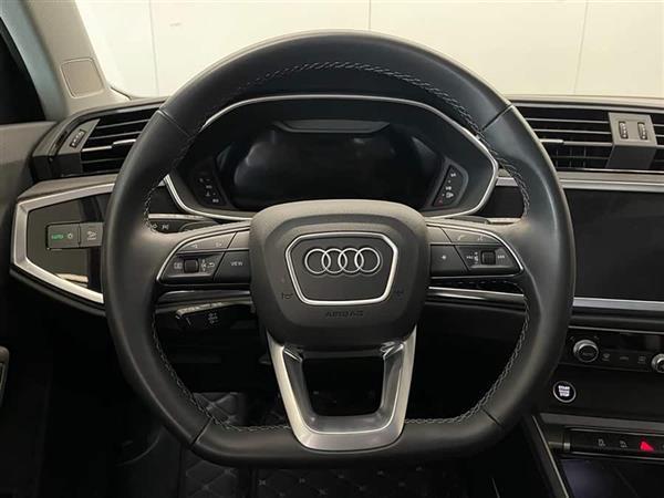 奥迪Q3 2023款 35 TFSI 时尚动感型（1.5T）