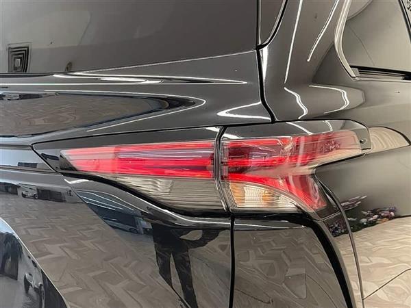 赛那SIENNA 2023款 2.5L混动 豪华版
