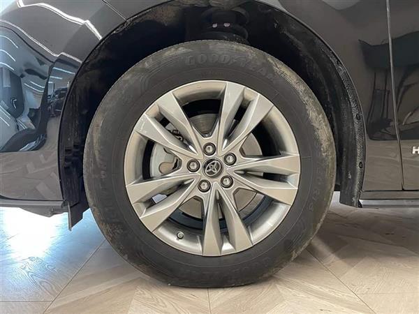 赛那SIENNA 2023款 2.5L混动 豪华版