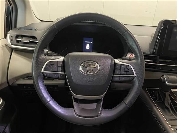 赛那SIENNA 2023款 2.5L混动 豪华版