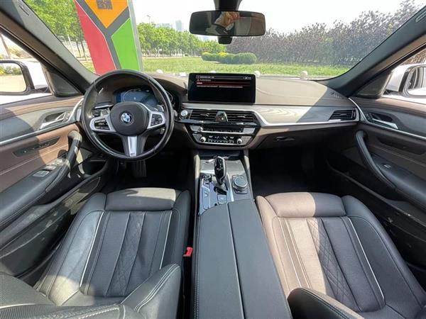 宝马5系 2021款 530Li 尊享型 M运动套装