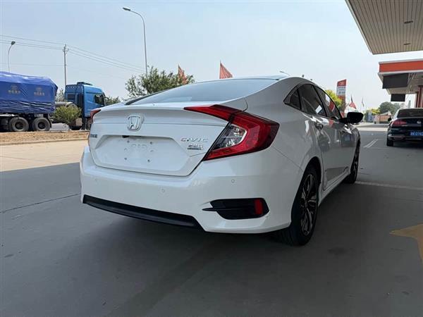 思域 2016款 220TURBO CVT尊贵版