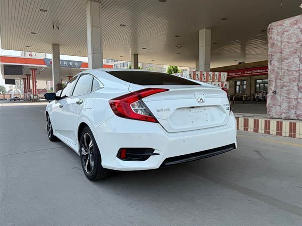 思域 2016款 220TURBO CVT尊贵版