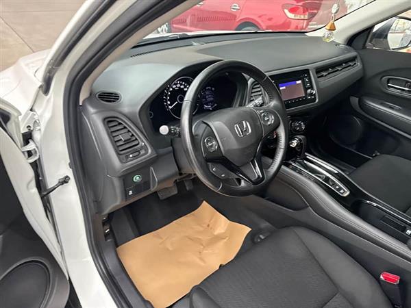 缤智 2018款 1.5L CVT两驱科技精英型