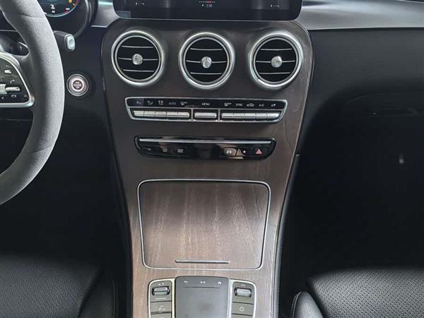奔驰GLC 2020款 改款 GLC 260 L 4MATIC 豪华型